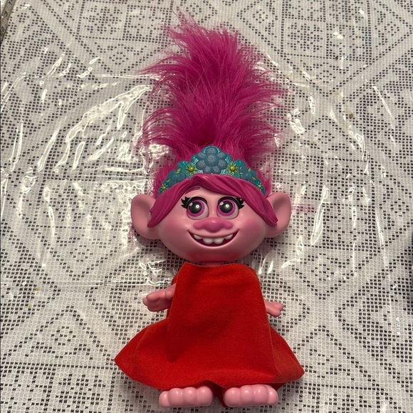 Trolls World Tour Color Poppin' Poppy Toy Sings and Lights up! Tested & Working! - Picture 1 of 4